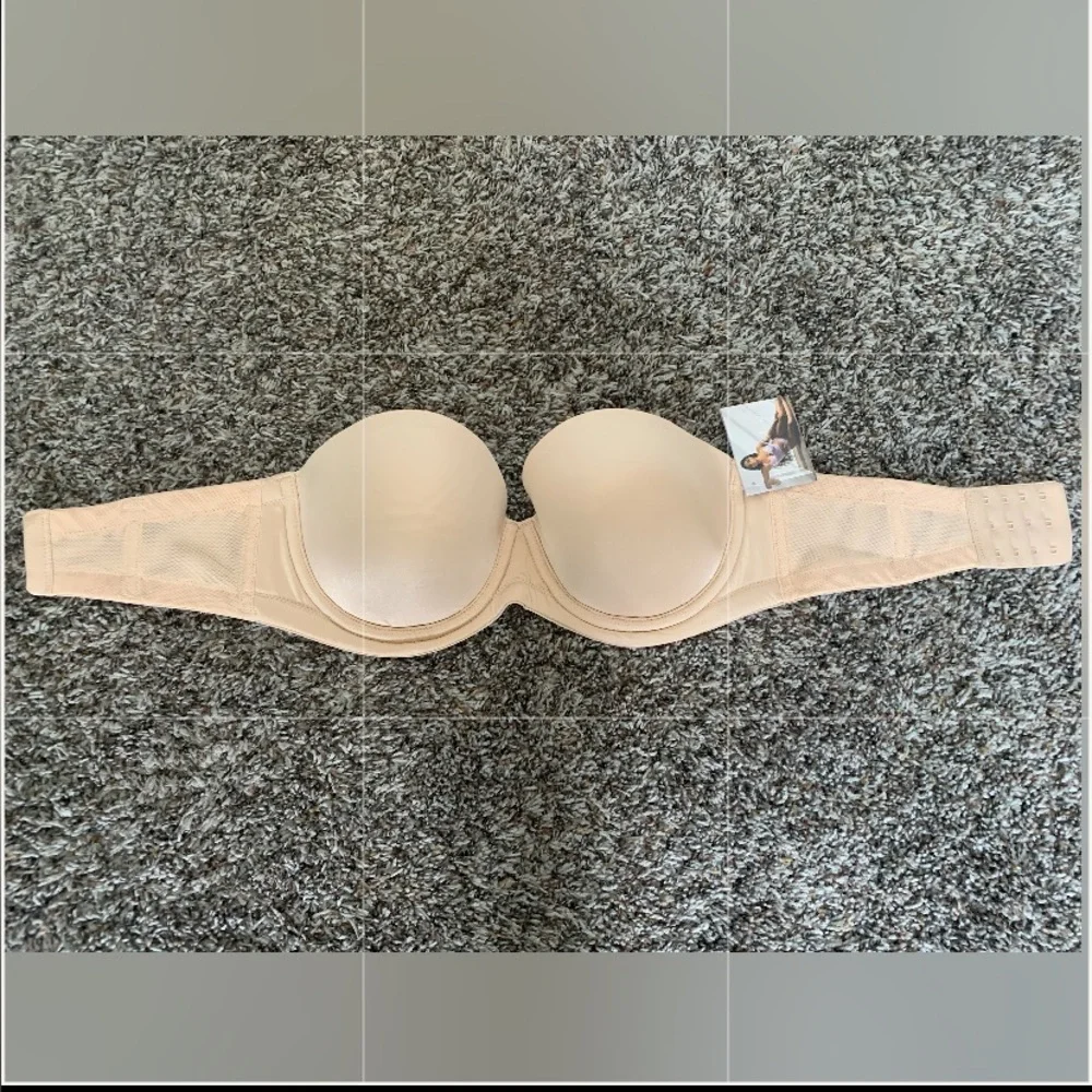 NWT Smart & Sexy Strapless Bra